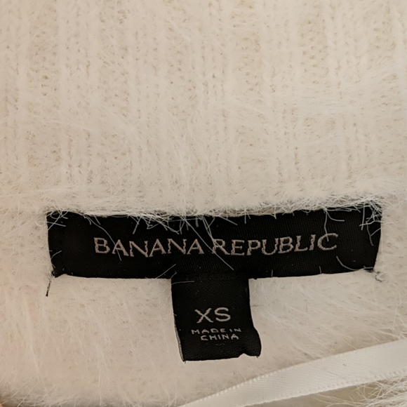 Banana Republic Cardigan - Picture 2 of 2